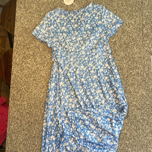 NWT soft floral spring midi dress women’s size M - Picture 4 of 4
